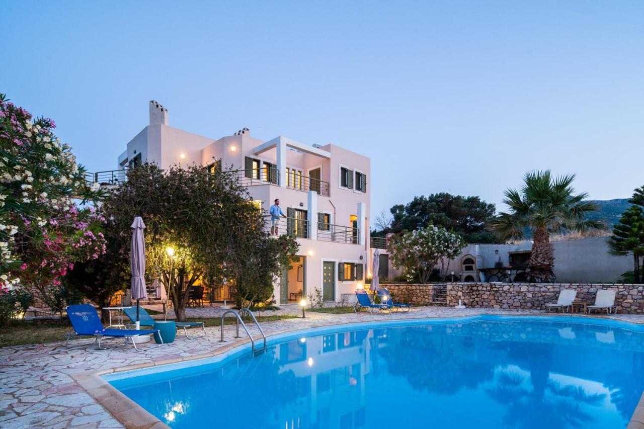 Villa Luisa Exclusive Residences 모넴바시아 외부 사진