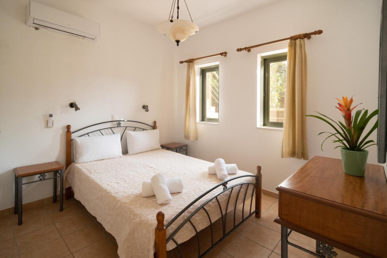 Villa Luisa Exclusive Residences 모넴바시아 외부 사진