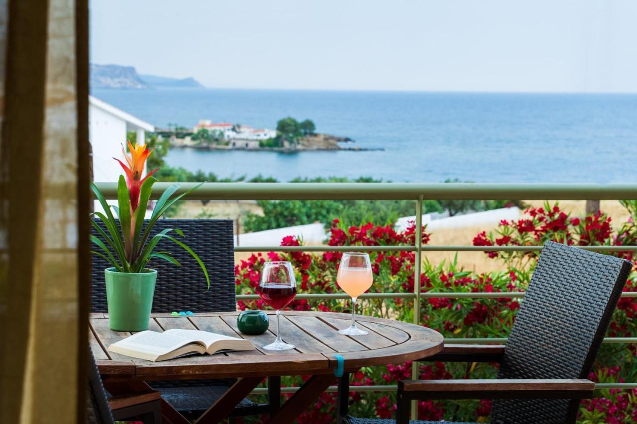 Villa Luisa Exclusive Residences 모넴바시아 외부 사진