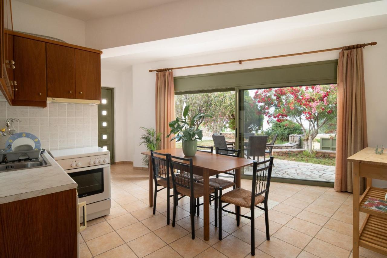 Villa Luisa Exclusive Residences 모넴바시아 외부 사진