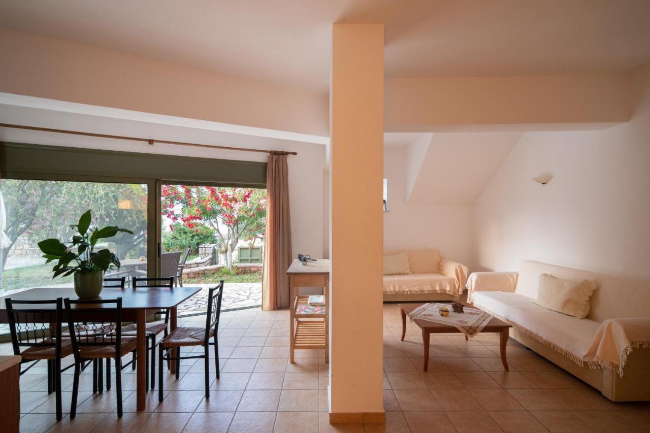 Villa Luisa Exclusive Residences 모넴바시아 외부 사진