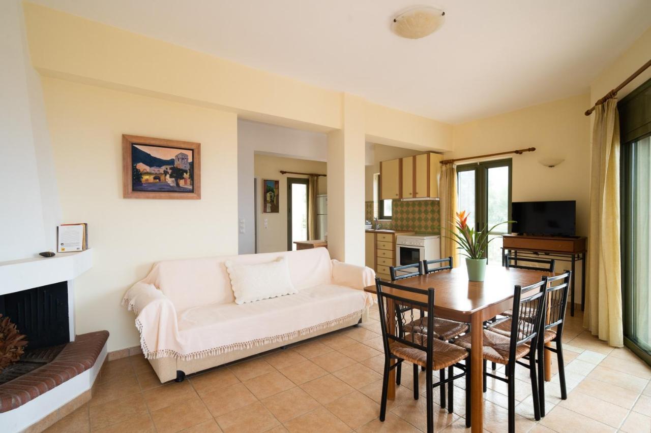 Villa Luisa Exclusive Residences 모넴바시아 외부 사진